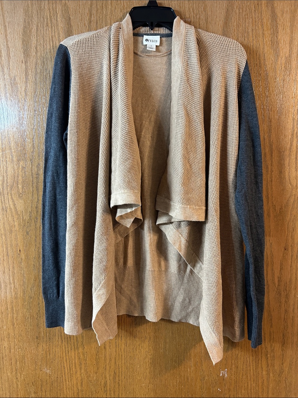 StylusTwo-Tone Camel Heather Open Cardigan Sweater with Elbow Patches